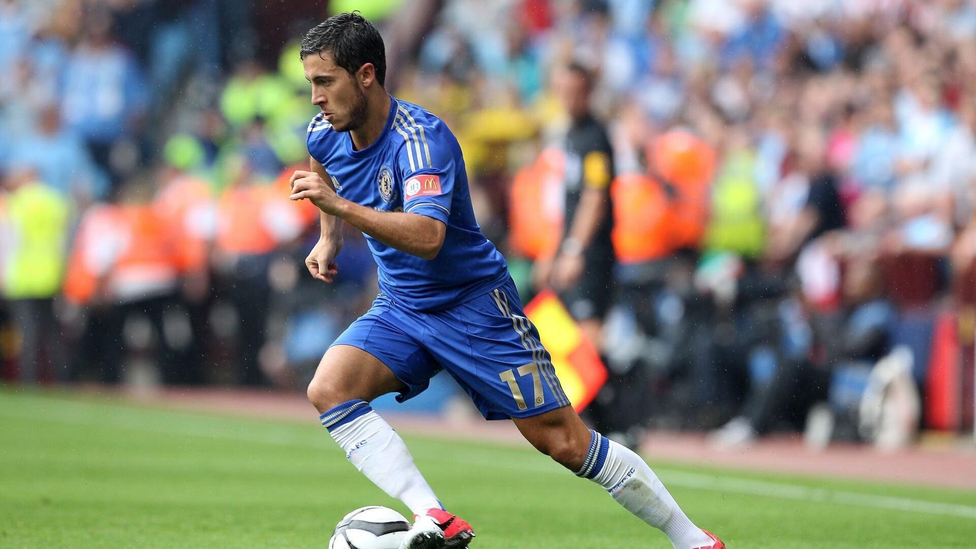 维尼修斯接管F1赛道，尼日利亚一波带走雷恩，当体育成为文化征服的隐喻