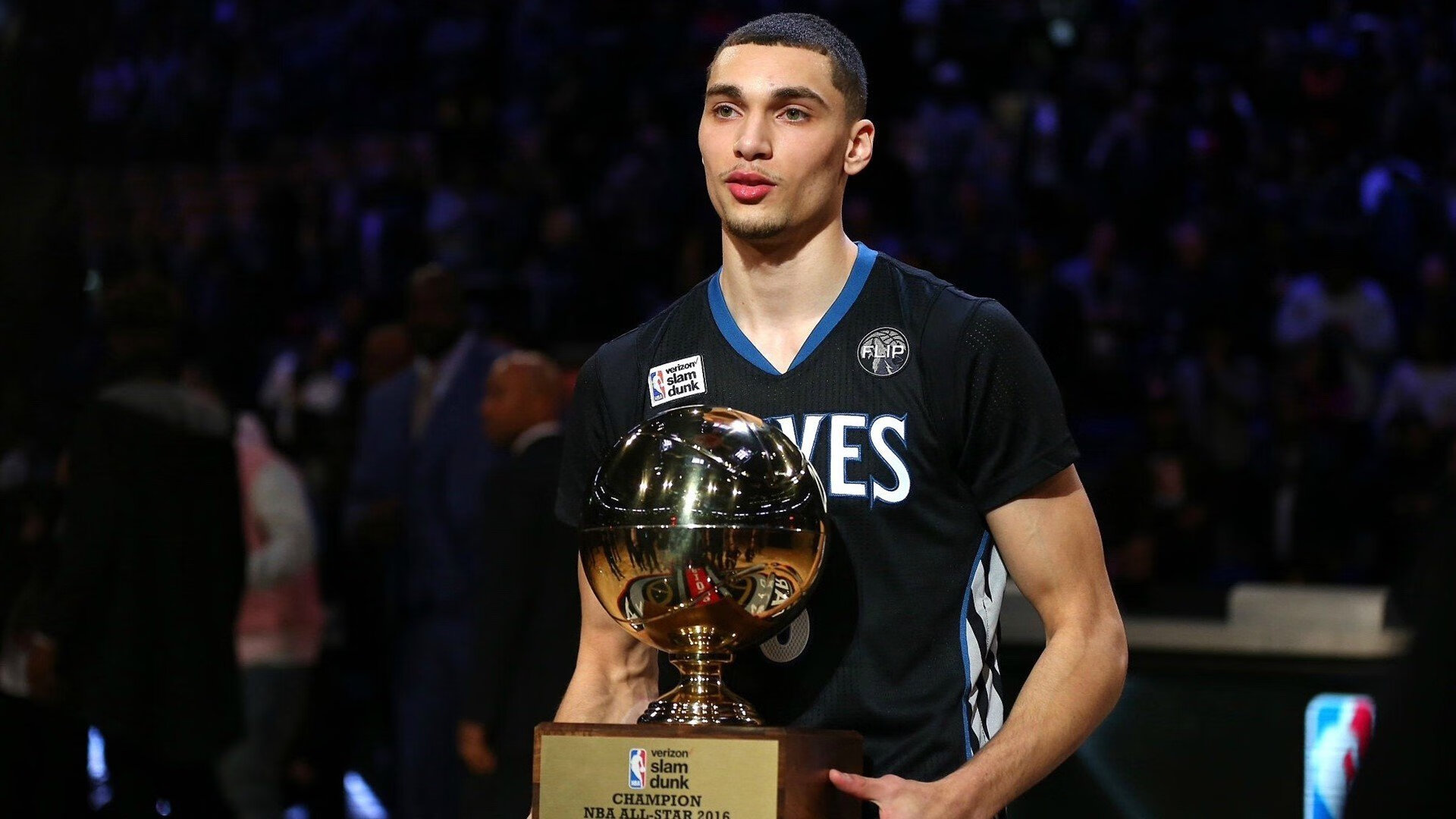 步行者鏖战太阳，米切尔的稳定输出，是篮球场上的反内卷宣言