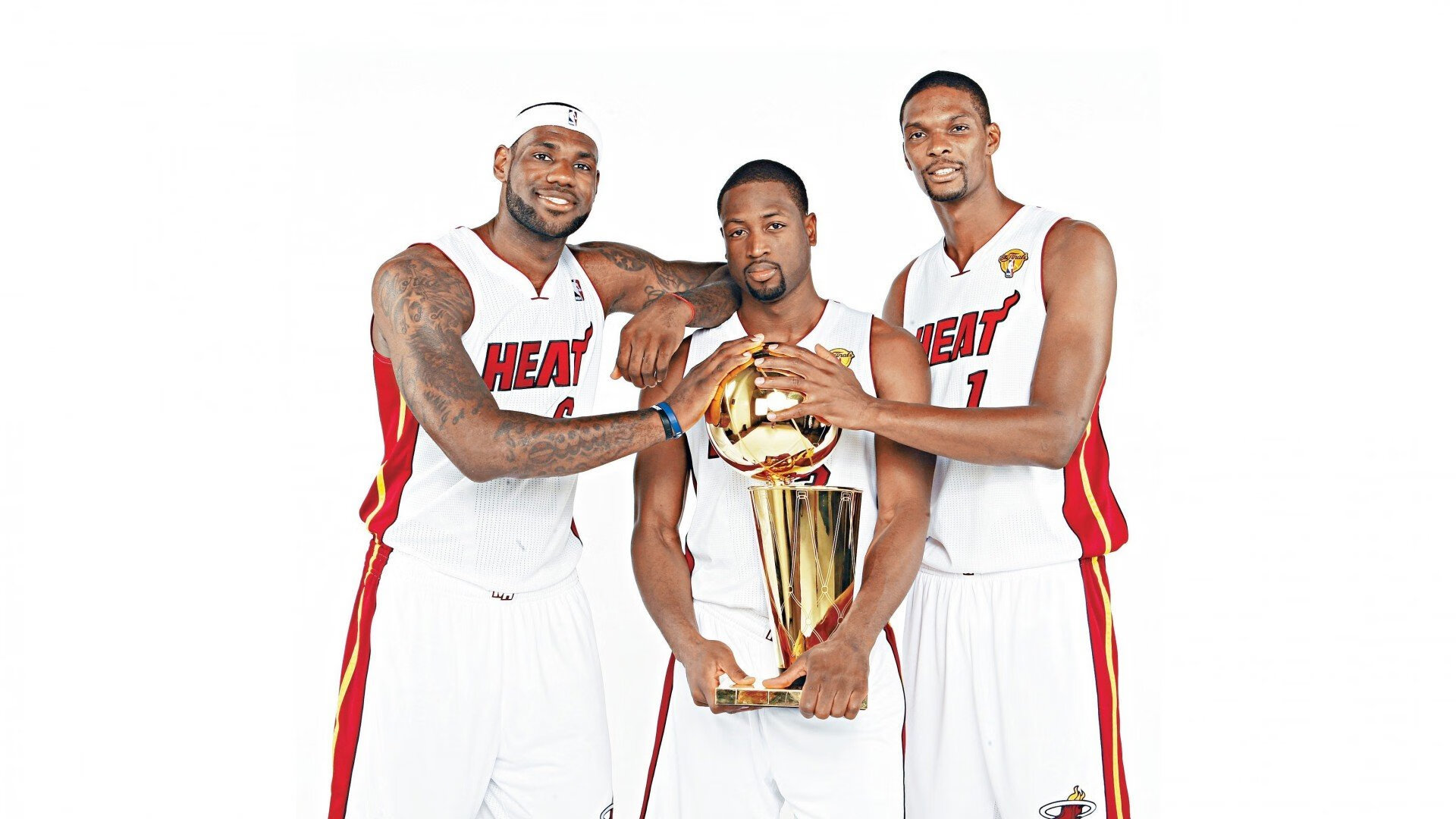 国王全面压制广东队，克莱在焦点战证明自己，当东方王朝遇上西方射手